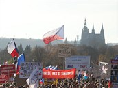 Demonstrace na Letné.