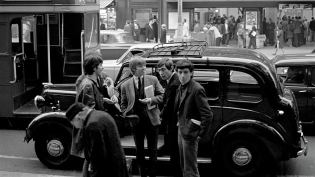 Dosud neznámé snímky britské kapely zachycují Rolling Stones b�hem jejich...