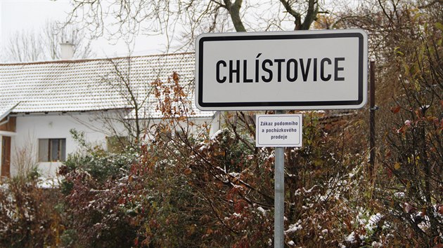 Pod Chlístovice patí deset satelitních osad, a to Zdeslavice, Chroustkov,...