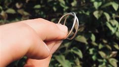 Dvojitý prstýnek vyrobený na jednom z kurz