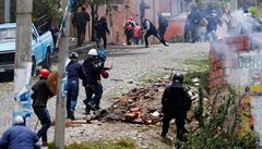 Píznivci bolivijského prezidenta Evo Moralese a píznivci opozice se...