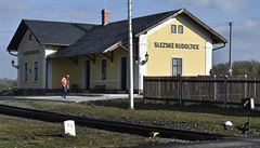 Na t�etím míst� ve volb� o nejhez�í nádra�í se umístilo to ve Slezských...