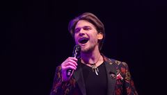 V první polovin� programu dále zazpívali Jan K�í�ek a Vojt�ch Dyk (na snímku).