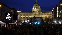 Koncert pro budoucnost. Na Václavském nám�stí zatím jako první vystoupila Aneta...