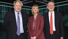 Boris Johnson, moderátorka debaty a Jeremy Corbyn.