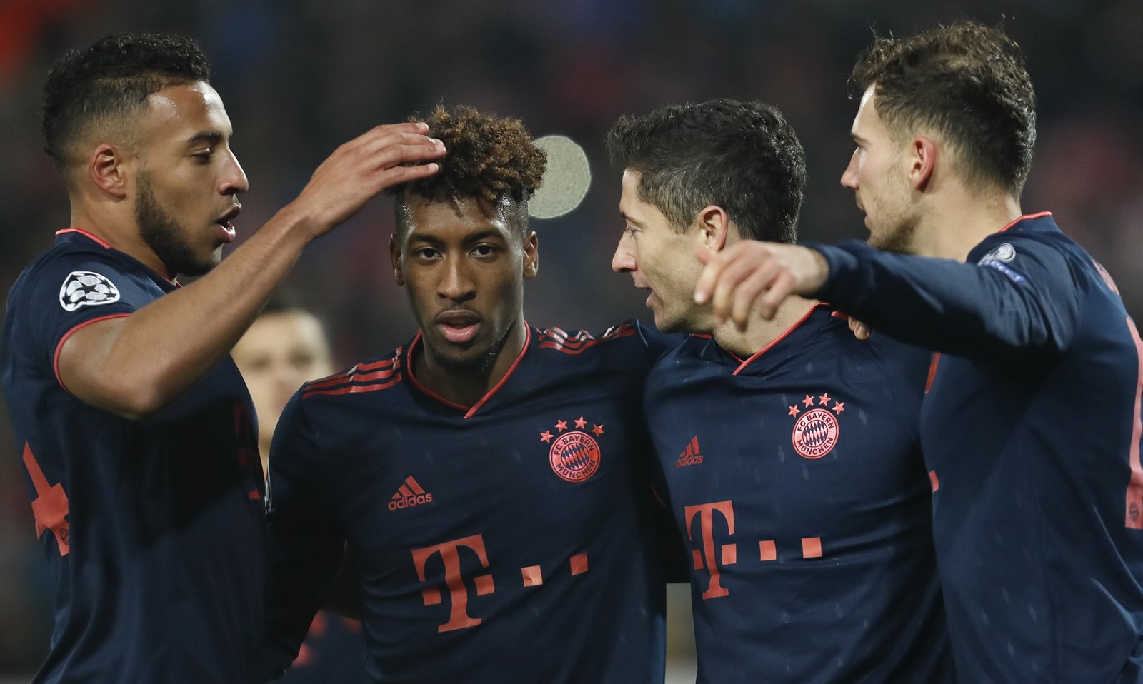 VIDEO: Rekordní večer v Bělehradu. Lewandowski nasázel čtyři branky během čtrnácti minut