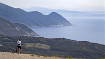 Korsiku ocen zejmna milovnc hornatch tern