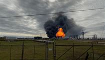 Exploze zvodu v texaskm Port Neches.
