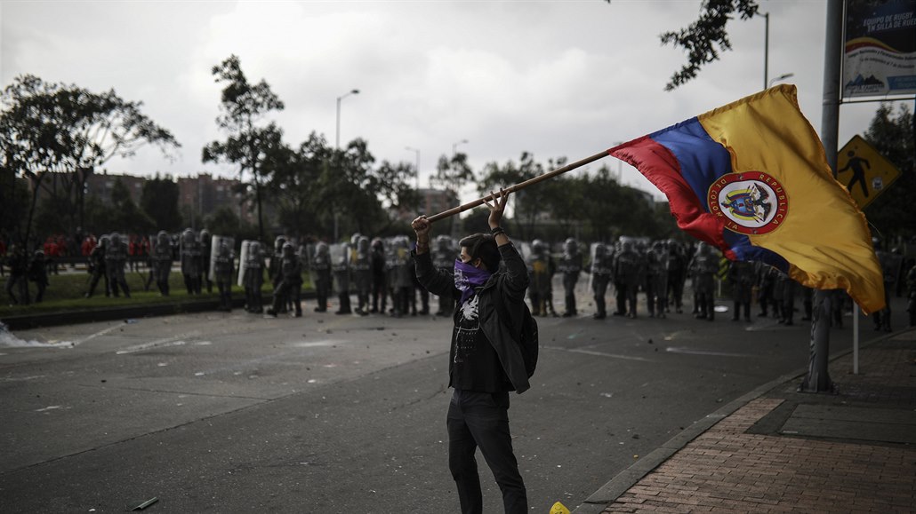 Hlavní odborové skupiny a aktivisté student Kolumbie vyzvali ke stávce na...
