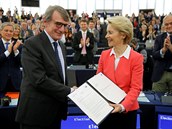 Nové éfce Evropské komise Ursule von der Leyenové pogratuloval pedseda...