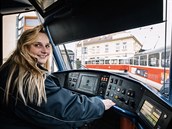 Lenka Jelenová ídí tramvaje u pátým rokem.