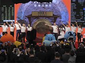 Slavnostn uveden firmy Alibaba na burzu v Hongkongu.