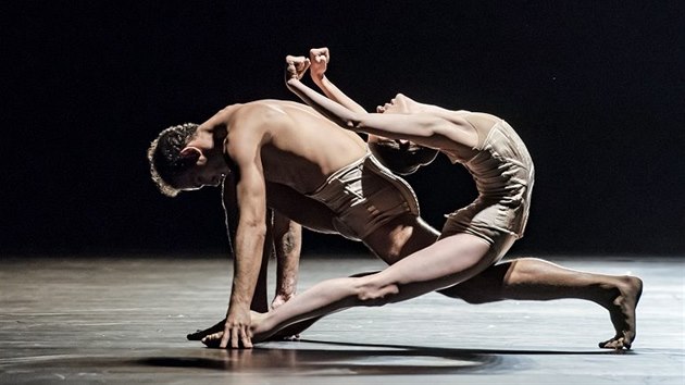 Petite Mort. Stálá sou�ást slo�eného ve�era Mosty �asu.