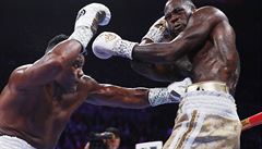 Luis Ortiz trefuje Deontaye Wildera. S Ortizem ml Wilder tkou práci u vloni...