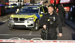 Teroristický útok v centru Londýna. Na London Bridge útočil muž nožem, incident má tři mrtvé