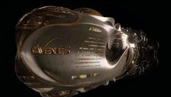 Vesmírný seriál Avenue 5 (2020). Re�ie: Armando Iannucci.