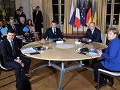 Summit normandské tyky v Paíi: Zleva ukrajinský prezident Volodymyr...