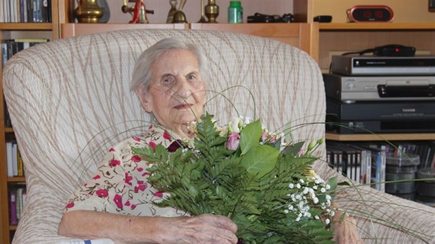Magdalena Kytnerová na dva roky starém snímku, kdy oslavila 106. narozeniny.