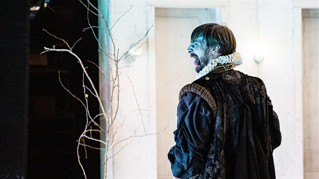 Inscenace Sonety (2019). Re�ie: SKUTR