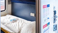 Pohodlí na kolejích. Takhle je vybaveno lkové kupé ve vlaku mezi Prahou a...