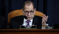 P�edseda amerického soudního výboru Jerrold Nadler b�hem sly�ení ve v�ci...