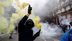 Demonstrace v Paříži proti důchodovým reformám.