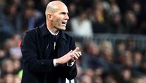 Zinedine Zidane při utkání v Barceloně, které si podle jeho slov zasloužil Real...