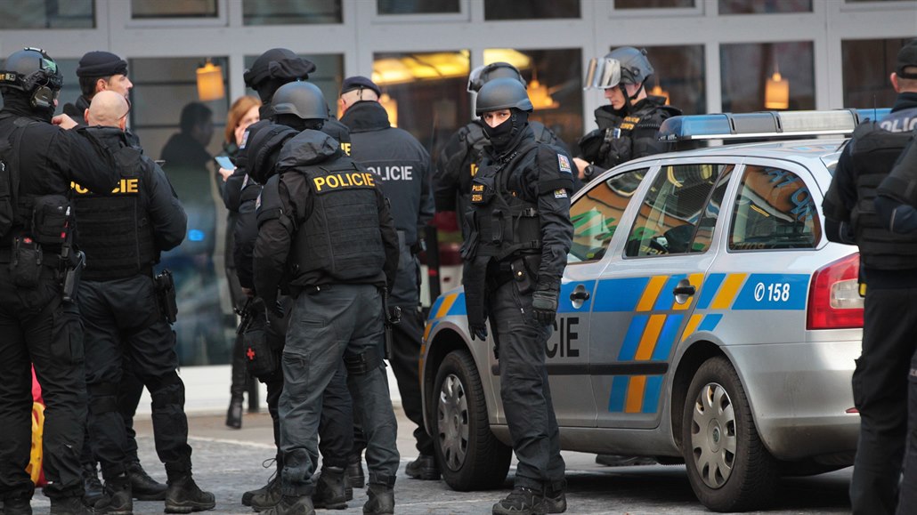 Snímek ze zásahu policie ve FN Ostrava