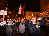 Protestní akce v Hradci Králové se podle odhad policie, která na prvod mstem...