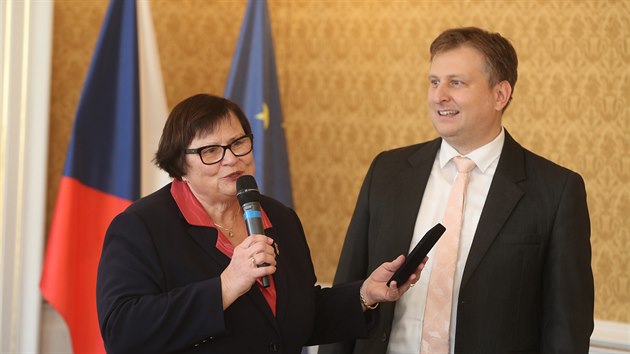 Marie Beneová s bývalým ministrem spravedlnosti Janem Knníkem (souasným...