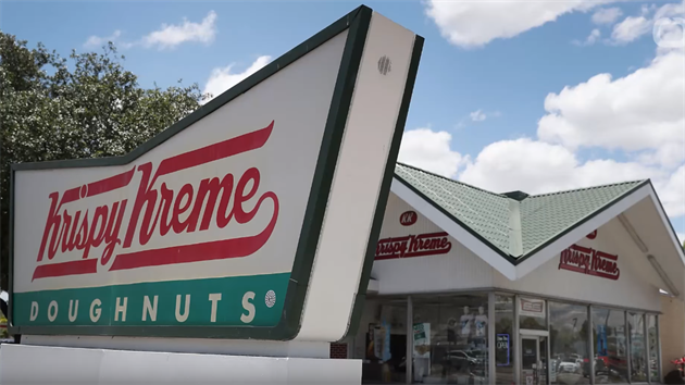 Do vlastnictví rodiny Reimannových patí pekaská firma Krispy Kreme Doughnuts.