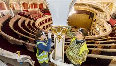 Po třech letech rekonstrukce se otevírá Státní opera. Na programu jsou Wagnerovi Mistři pěvci norimberští