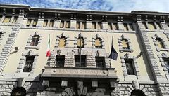 Italská vláda schválila 900 milionů eur na záchranu zadlužené banky Popolare di Bari