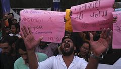 Protestující student z indické univerzity Hyderabad Central. | na serveru Lidovky.cz | aktuální zprávy