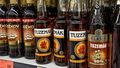 HUDEMA: Pít jako Čech. Proti regulaci vytáhli výrobci alkoholu tradici