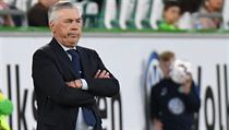 Carlo Ancelotti se stal novm trenrem Evertonu, za kol m odvrtit sestup.