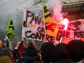 Demonstrace v paíských ulicích trvá ji 23 dn.