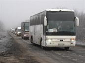 Autobusy s ruskými válenými zajatci jsou na cest.