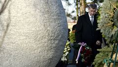 Pietního aktu se zú�astnil i premiér Andrej Babi�.