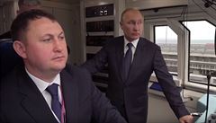 Putin otevřel železniční trať na Krym, první vlak dorazí do cíle ve středu