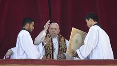 Papež se při vánoční mši zastal uprchlíků a vyzval k míru na Blízkém východě