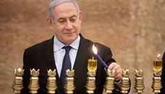 Premiér Netanjahu při oslavách Chanuky u Zdi nářků v Jeruzalémě. | na serveru Lidovky.cz | aktuální zprávy