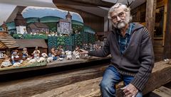 Stovky figurek v betlémech r�zných styl�. To v�e ukazuje výstava v pra�ské...