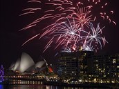 Slavnostní ohostroj nad budovou opery v australském Sydney