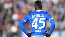 Mario Balotelli v utkn proti Laziu m.