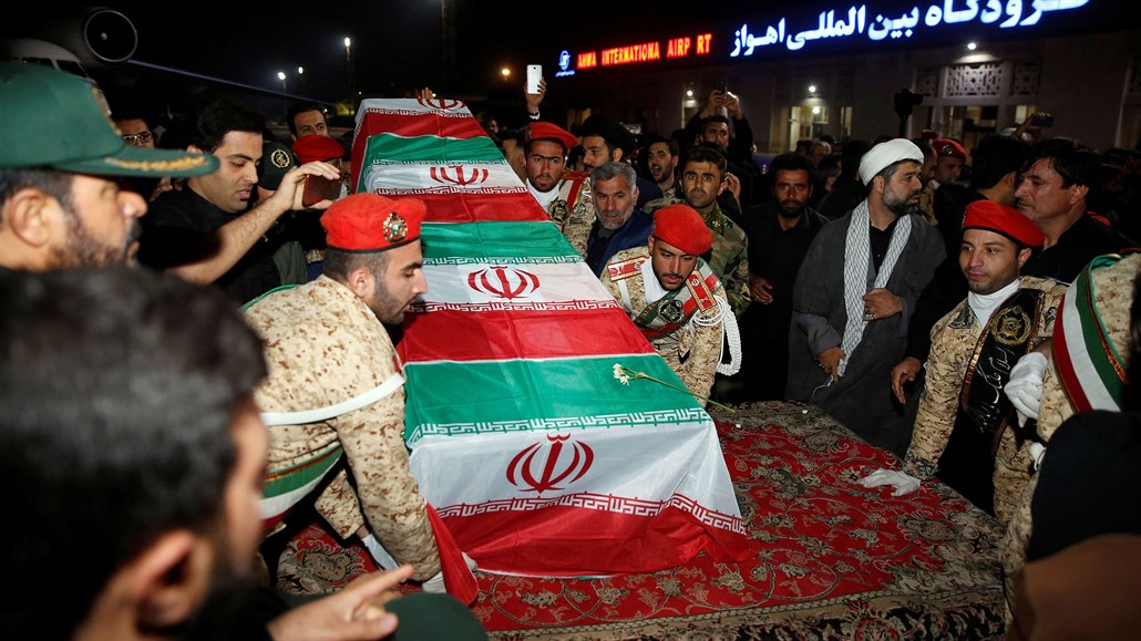 V Íránu zaaly ti dny pietní akce za padlého generála Kuds Kásema Solejmáního....