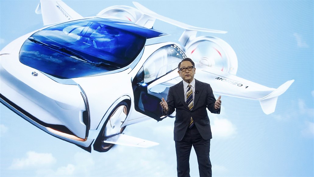 editel automobilky Toyota Akio Toyoda mluví o futuristickém, zcela ekologickém...