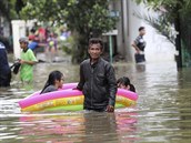 Nynjí záplavy úady v Jakart oznaují za nejhorí od roku 2007, kdy v...
