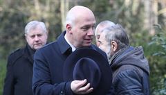 Poh�bu Miloslavy Kalibové se zú�astnil i senátor Pavel Fischer.