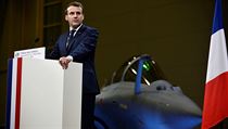 Prezident Emmanuel Macron oznmil nasazen letadlov lodi pi novoronm...